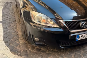 lexus IS 200 D 