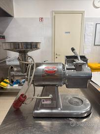 Gruppo grattugia e tritacarne