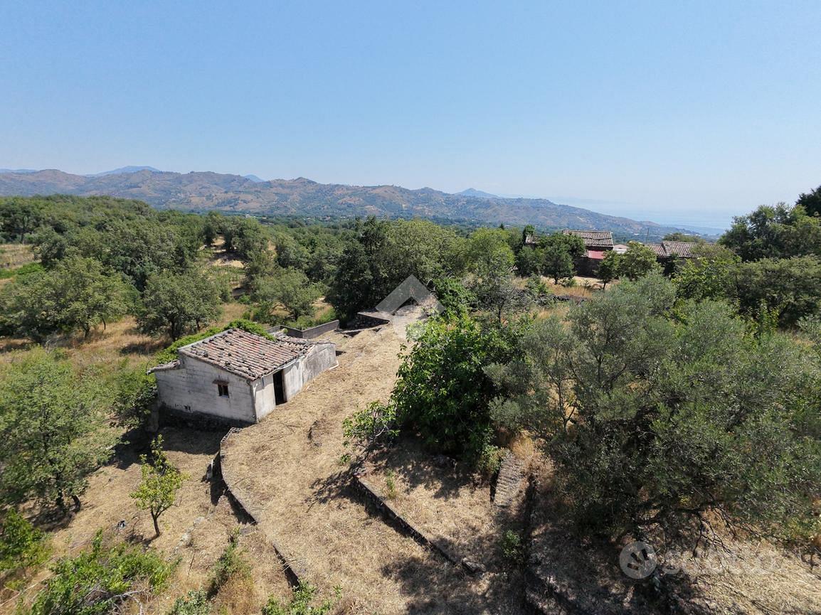 RUSTICO A PIEDIMONTE ETNEO - Vista 2
