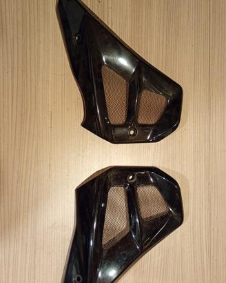 Fianchetti laterali radiatore per Bandit 650