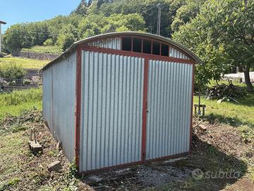 Box in lamiera