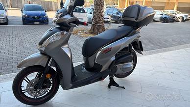 HONDA SH 300 SPORT
