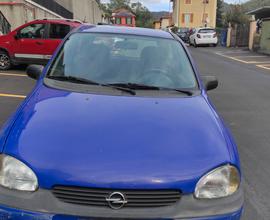 OPEL Corsa con solo 68.000km - 1998
