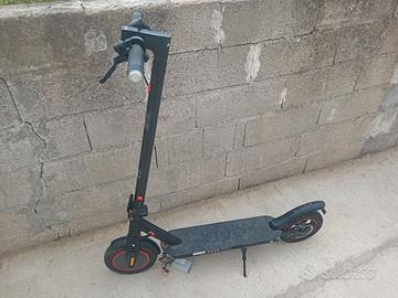 Monopattino elettrico senza batteria
