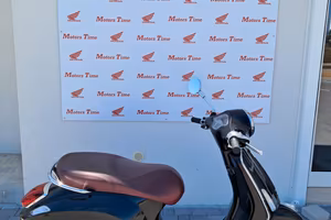PIAGGIO VESPA 50 PRIMAVERA 2T