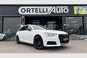 AUDI A4 Avant 30 TDI S tronic Business
