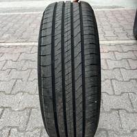 NUOVI Goodyear Efficient Grip 2 215/60R17 96H