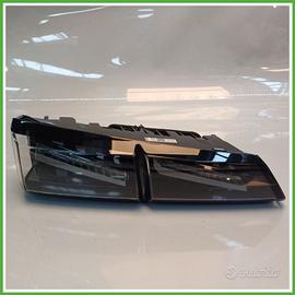 Fanale Fanalino Sinistro SX HELLA 015-022-01AN PEU