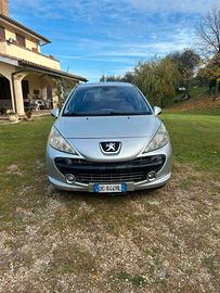 Peugeut 207