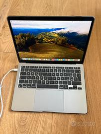 Mac book air 2020 M1