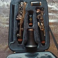CLARINETTI CON ACCESSORI