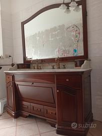 mobile in legno massello per bagno 