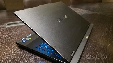 Lenovo Intel 7 255HX RTX 5070 32GB 1TB 16" OLED 2K