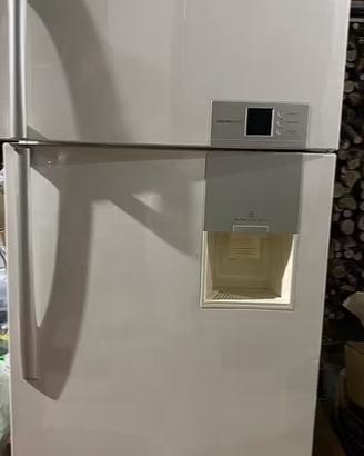 Frigorifero doppia porta LG 400 litri classe A+