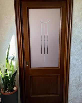 Porta a scrigno noce con vetro opaco 210x80x10 cm