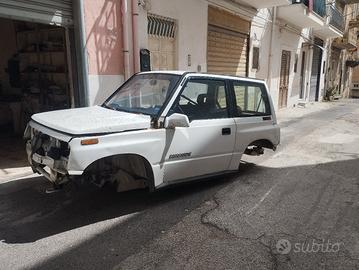 Suzuki Vitara Sidekick Ricambi Vari + Telaio e Sco