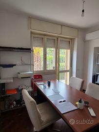 Stanza, ufficio, via Binna Sassari, zona Celestine
