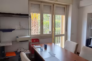 Stanza, ufficio, via Binna Sassari, zona Celestine