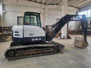 Escavatore cingolato usato TEREX HR 32 (BOB CAT 44
