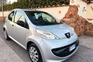 Peugeot 107 1.0 Benzina  5 porte - Neopatentati 