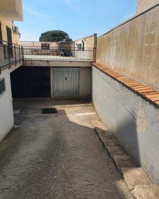 Garage Coperto 36 mq anche in Condivisione