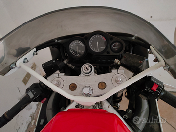 Yamaha FZR 1000 exup