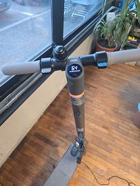 Monopattino elettrico ninebot