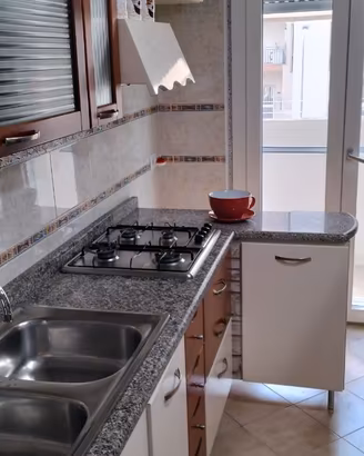 Cucina Realizzata interamente in Legno Multistrato