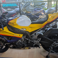 Bmw S1000RR hp4 pista