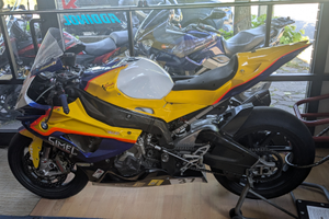 Bmw S1000RR hp4 pista