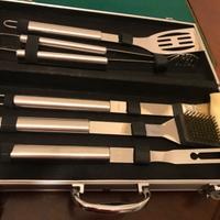 Set 5 pezzi Utensili per barbecue in valigetta