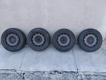 cerchi 15 con gomme invernali 