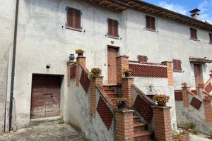 Appartamento di 160 m² con 3 locali a Umbertide