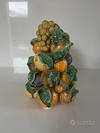 Piramide di frutta in ceramica smaltata