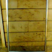 Zanzariera su telaio d'alluminio usata