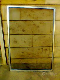 Zanzariera su telaio d'alluminio usata