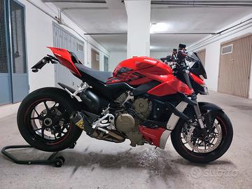 Ducati Streetfighter V4