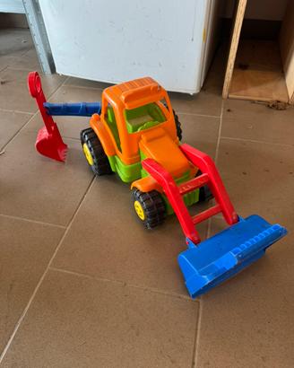 Gioco da spiaggia terna escavatore