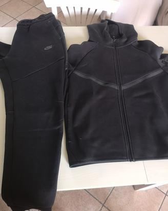 Tuta Nike tech 2