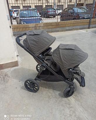 Passeggino gemellare baby jogger