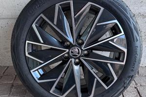 Set 4 cerchi in lega 18" originali Skoda seminuovi