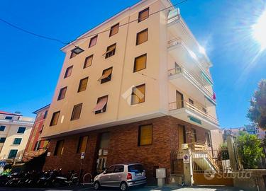 2 LOCALI A ALBISOLA SUPERIORE