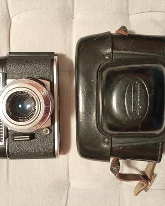 macchina fotografica analogica vintage 