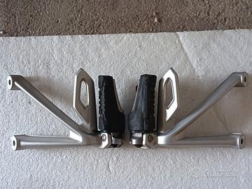 pedane posteriori  BMW gs 1200 lc 