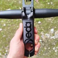 Kit attacco super box 110mm e manubrio Deda 40 cm