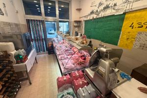Locale commerciale uso Macelleria Baronissi
