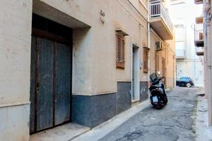 Garage zona Corso 6 Aprile - Via Dante