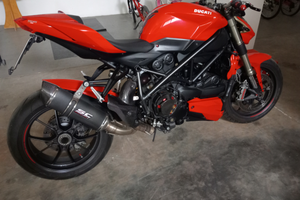 Ducati street fighter 1098