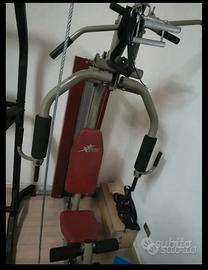 lat machine Fitness