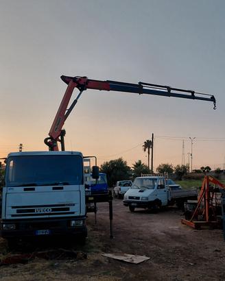 eurocargo con gru